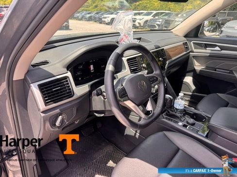 Used 2023 Volkswagen Atlas SE AWD/4WD image 14