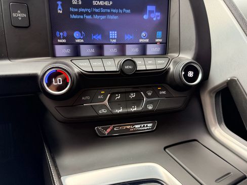 Used 2016 Chevrolet Corvette Stingray Coupe RWD image 25