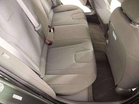 Used 2024 Hyundai Elantra SE image 13