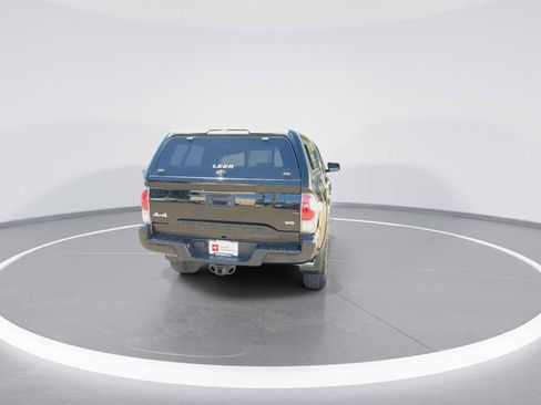 Used 2017 Toyota Tacoma Limited w/ Tow Package AWD/4WD image 7