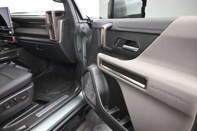 Used 2024 GMC Hummer EV 3X AWD/4WD image 30