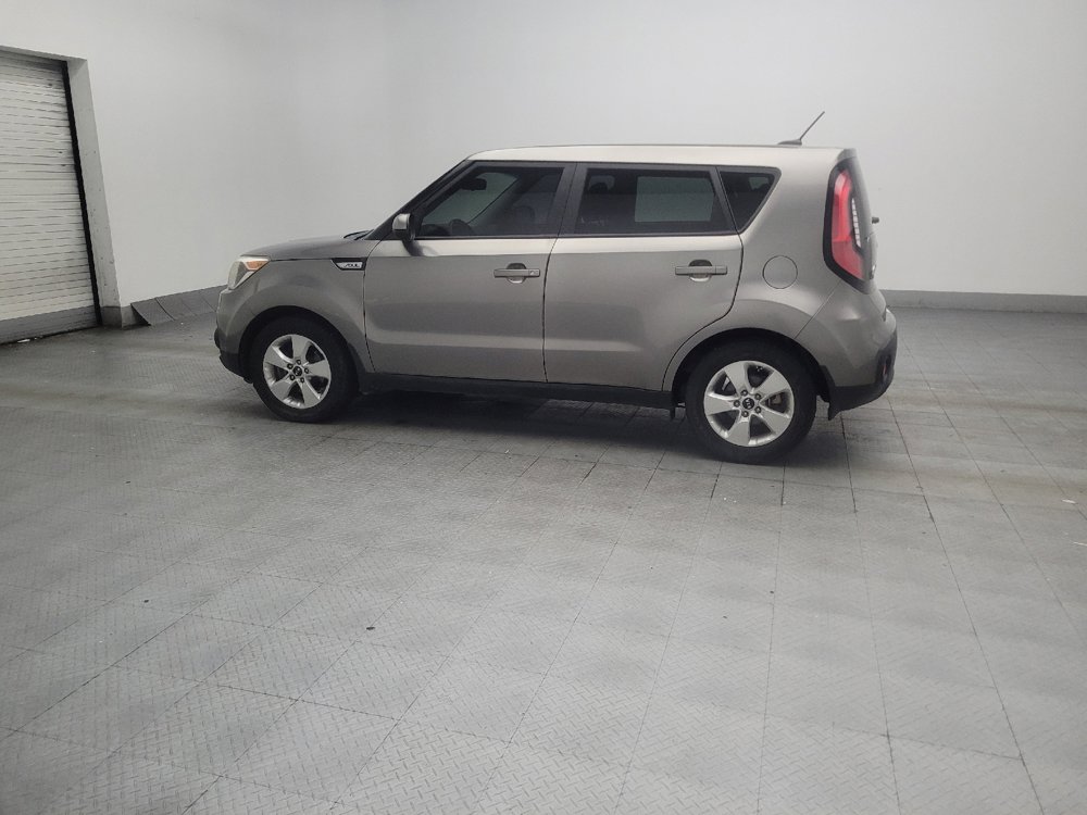 Used 2018 Kia Soul FWD image 3