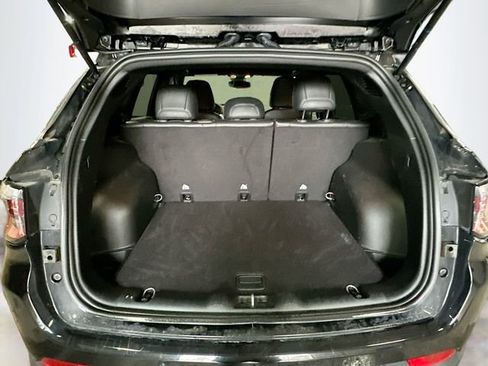 Used 2023 Jeep Compass Limited image 27