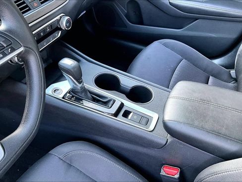 Used 2025 Nissan Altima 2.5 SV AWD/4WD image 15