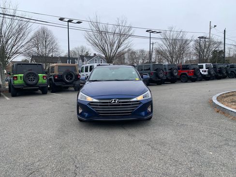 Used 2020 Hyundai Elantra SE image 9