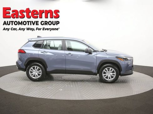 Used 2025 Toyota Corolla Cross L FWD image 38
