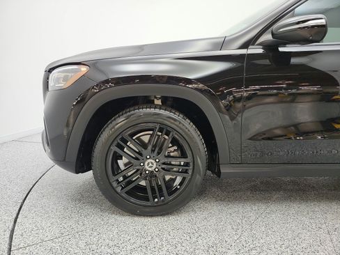 Certified 2024 Mercedes-Benz GLS 450 4MATIC image 22
