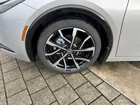 New 2026 Toyota Prius Plug-In Hybrid image 10