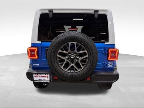 New 2026 Jeep Wrangler Unlimited Sahara AWD/4WD image 7