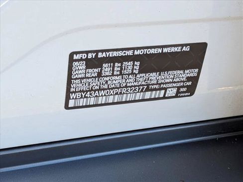 Used 2023 BMW i4 eDrive35 RWD image 26