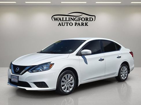 Used 2017 Nissan Sentra SV FWD image 1