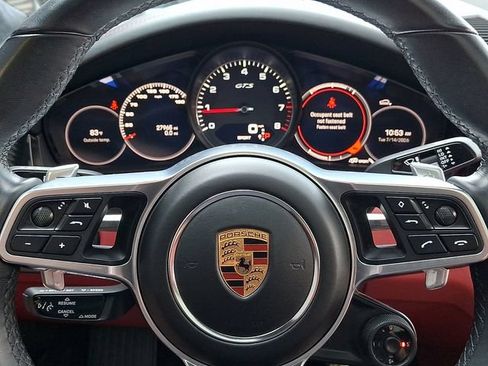 Certified 2022 Porsche Cayenne GTS AWD/4WD image 23