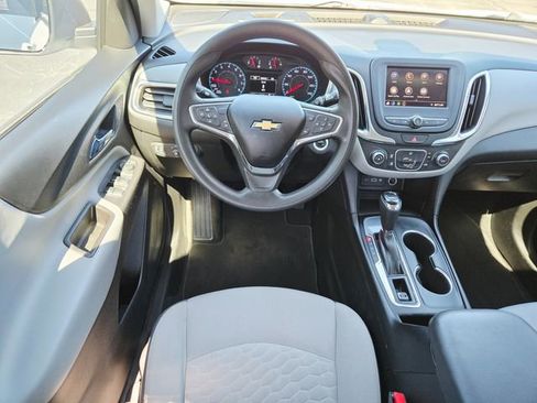Used 2020 Chevrolet Equinox LS image 11