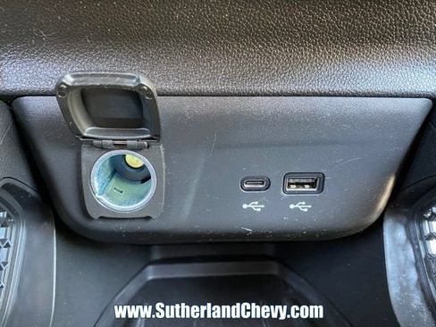 Used 2024 Chevrolet TrailBlazer LT w/ Convenience Package AWD/4WD image 33
