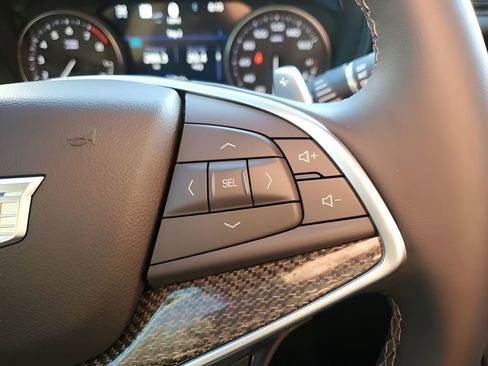 Certified 2025 Cadillac XT5 Sportv w/ Technology Package image 35