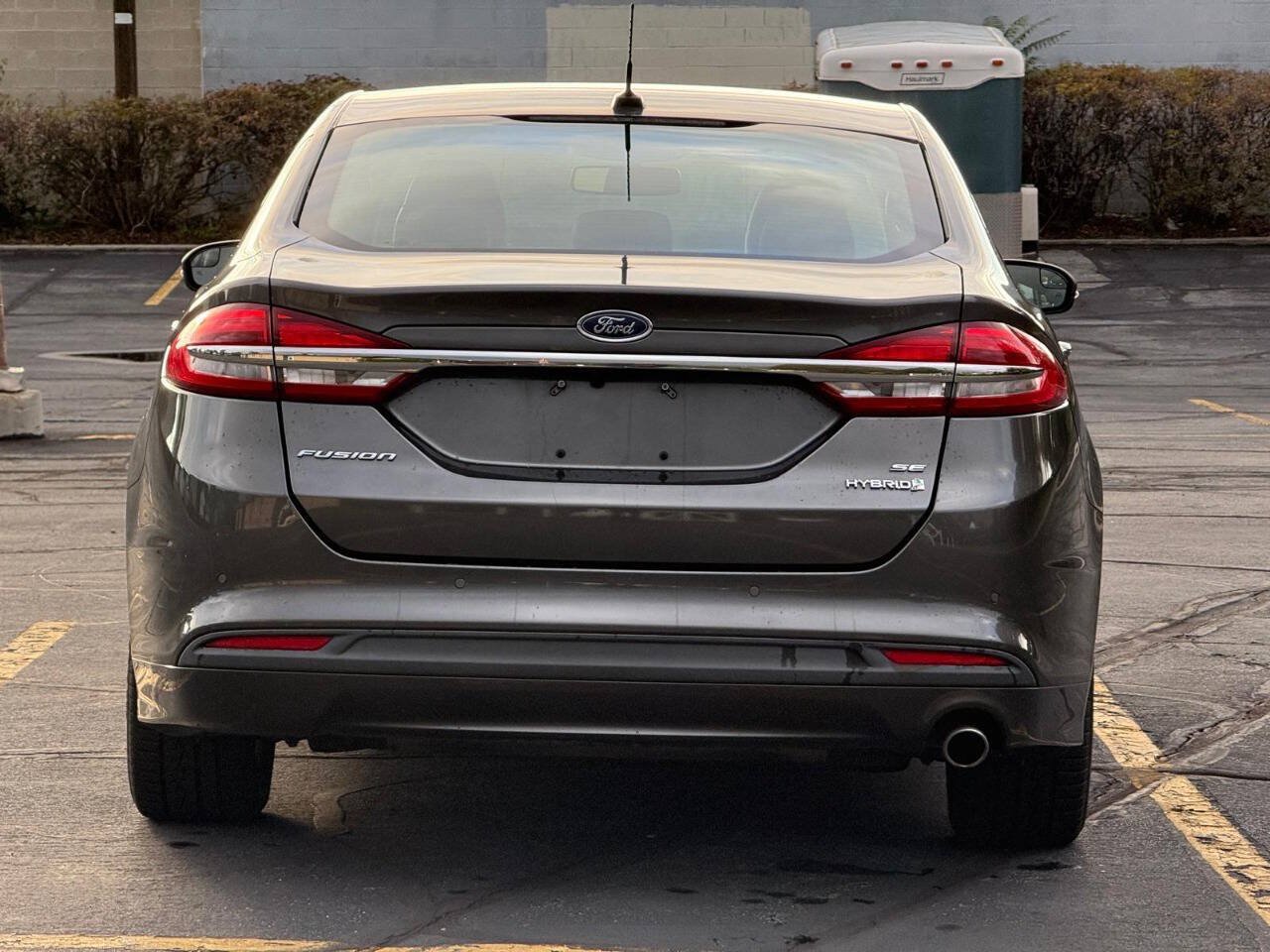 Used 2018 Ford Fusion SE w/ Equipment Group 602A FWD image 4