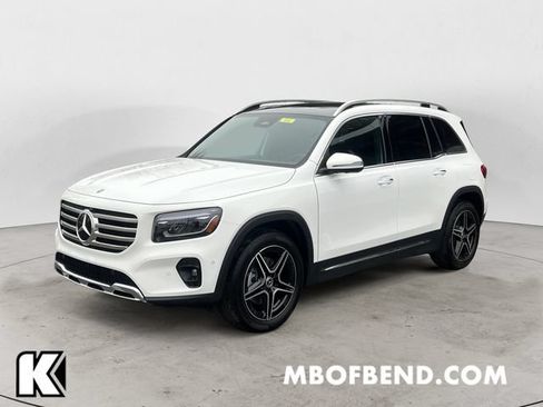 Used 2026 Mercedes-Benz GLB 250 4MATIC image 1