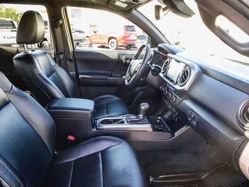 Certified 2023 Toyota Tacoma TRD Off-Road w/ TRD Premium Off Road Package image 21