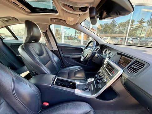 Used 2013 Volvo S60 T5 image 19
