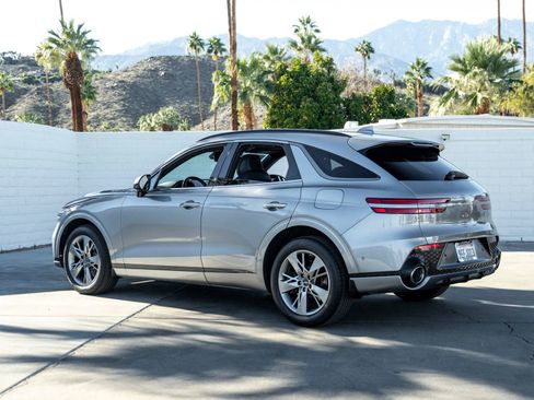 Used 2023 Genesis GV70 2.5T Sport Prestige w/ Sport Prestige Package image 7