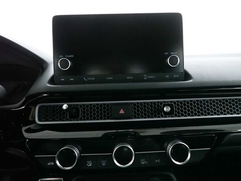 Used 2025 Honda Civic Sport image 21