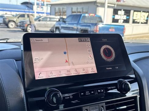 Used 2023 Nissan Armada SL w/ Midnight Edition Package image 21