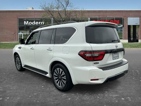 Used 2023 Nissan Armada SL w/ Midnight Edition Package AWD/4WD image 2