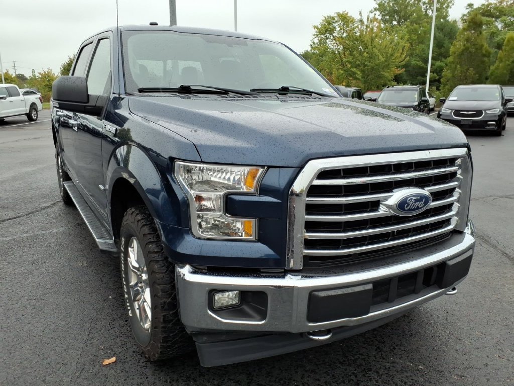Used 2017 Ford F150 XLT w/ Equipment Group 302A Luxury AWD/4WD image 3
