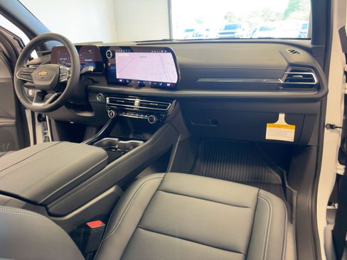 New 2026 Chevrolet Traverse LT w/ Sun and Wheel Package image 28