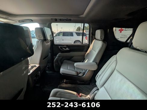 Used 2021 Chevrolet Suburban LT w/ Rear Media and Nav Package AWD/4WD image 10