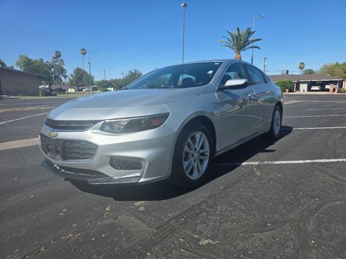 Used 2018 Chevrolet Malibu LT FWD image 7