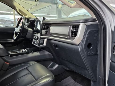 Used 2022 Ford Expedition Max XLT RWD image 21
