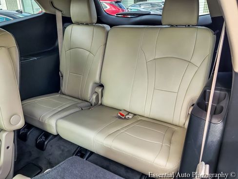Used 2020 Buick Enclave Premium w/ Trailering Package, 5000 lbs. FWD image 9