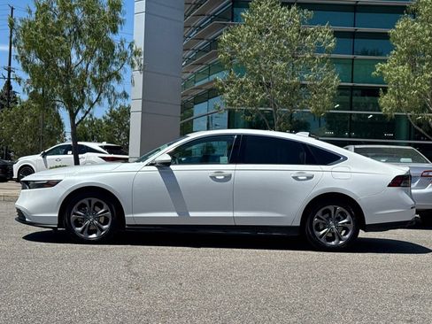 Certified 2024 Honda Accord EX image 7
