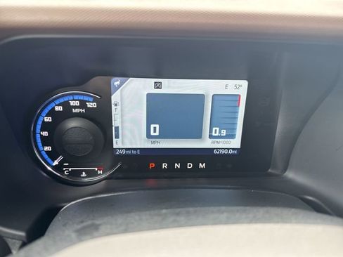 Used 2024 Ford Bronco Outer Banks AWD/4WD image 12