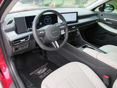 Used 2024 Hyundai Sonata SEL w/ Convenience Package FWD image 16