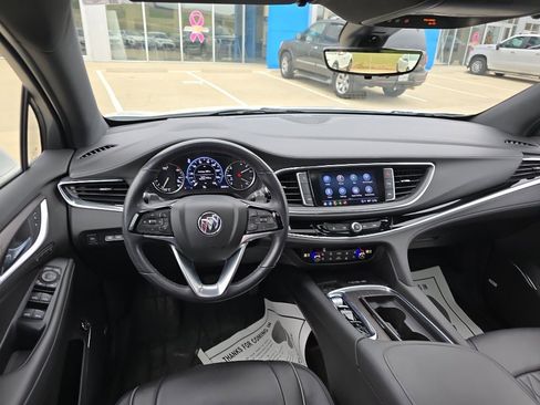 Used 2022 Buick Enclave Avenir w/ Avenir Technology Package image 9