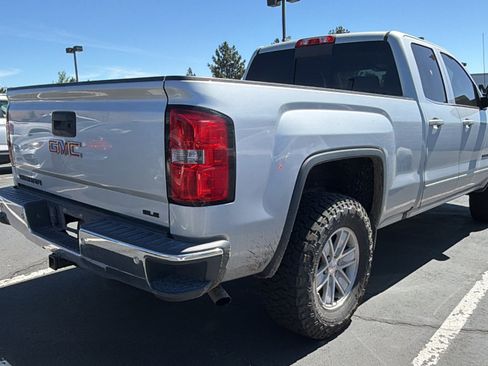 Used 2016 GMC Sierra 1500 SLE w/ SLE Value Package AWD/4WD image 2