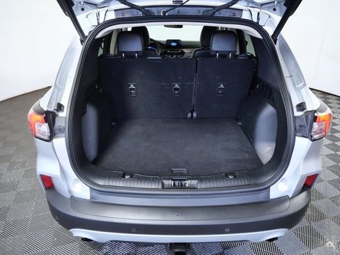 Certified 2020 Ford Escape Titanium AWD/4WD image 9