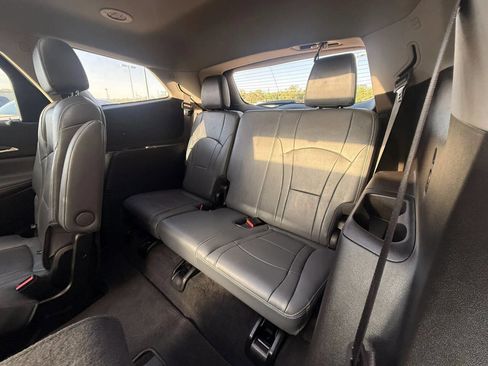 Used 2019 Buick Enclave Premium w/ LPO, Hit The Road Package AWD/4WD image 15