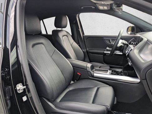 Certified 2025 Mercedes-Benz GLA 250 4MATIC image 21