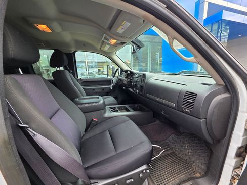Used 2012 Chevrolet Silverado 2500 LT w/ Interior Plus Package image 15