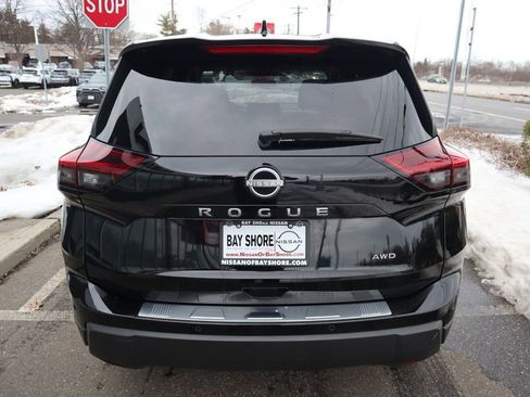 Certified 2025 Nissan Rogue SV AWD/4WD image 37