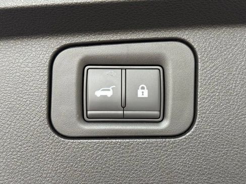 Used 2025 INFINITI QX80 Luxe RWD image 18
