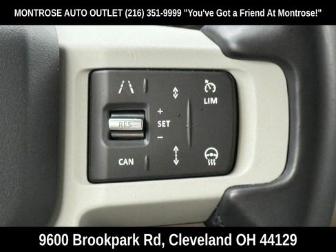 Used 2024 Land Rover Defender 130 S image 32