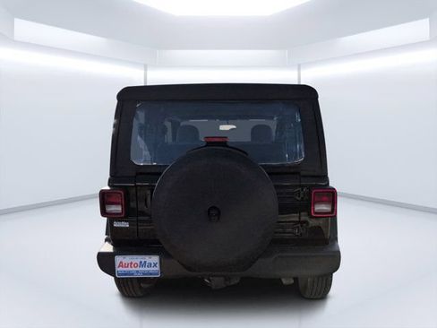 Used 2025 Jeep Wrangler Sport AWD/4WD image 4