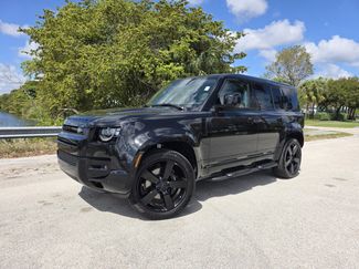 New 2026 Land Rover Defender 110 V8 video 1