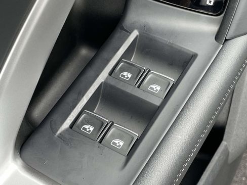 Used 2025 Audi Q5 Premium w/ Premium Plus AWD/4WD image 16