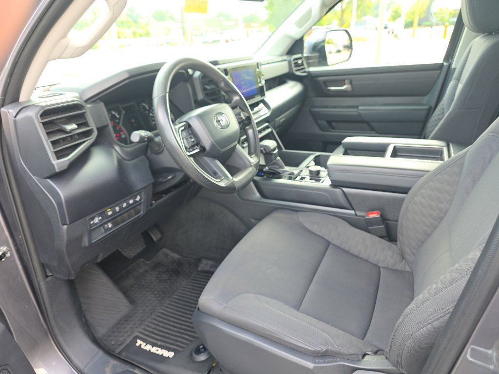 Used 2024 Toyota Tundra SR5 w/ SR5 Convenience Package AWD/4WD image 9