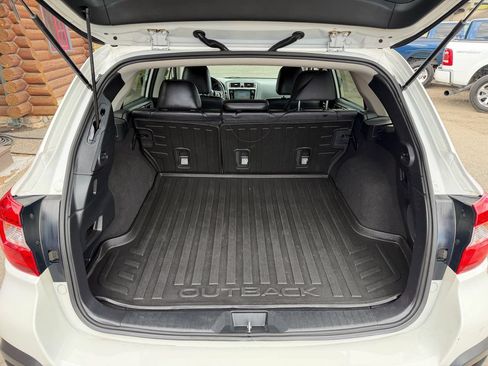Used 2018 Subaru Outback 2.5i Limited AWD/4WD image 19
